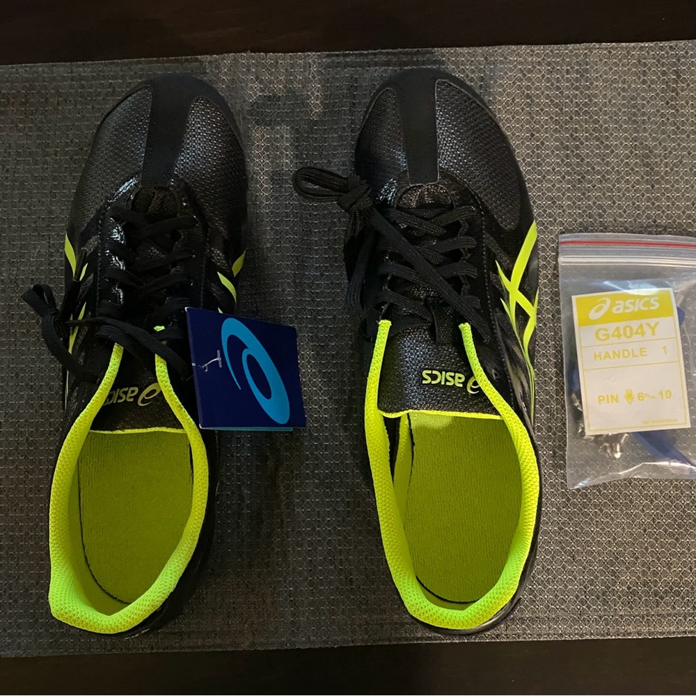 ASICS Hyper LD5 men’s track shoes